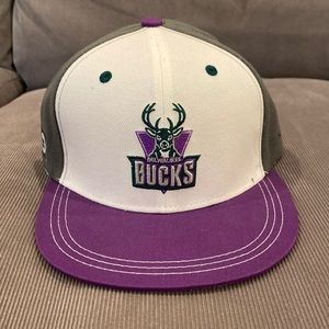 NEW Milwaukee Bucks SnapBack Hat